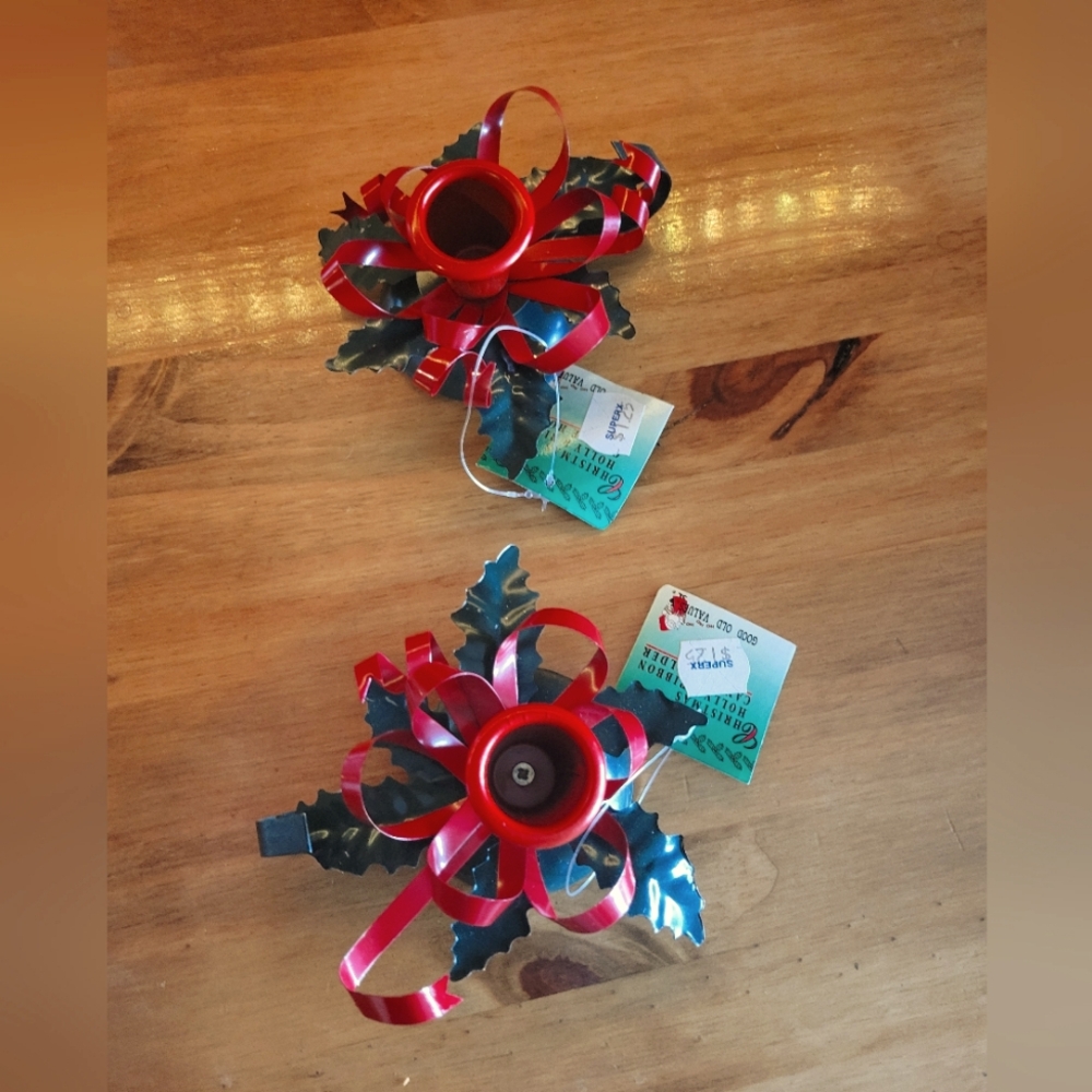 Vintage NWT holly ivy ribbon metal candle holders set x2